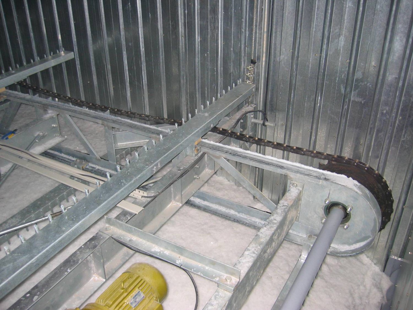 Interior of a Focusun automatic rake ice storage system